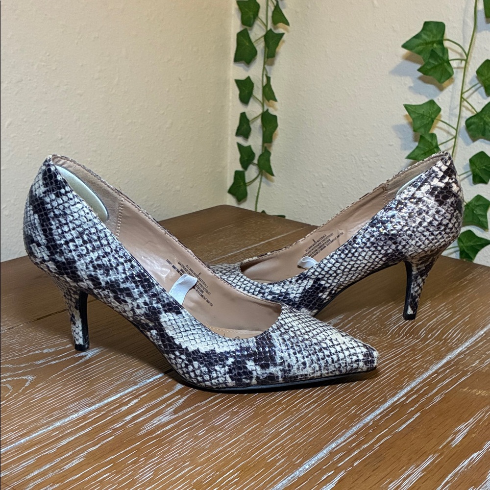 Merona Black and White Patterned Heels